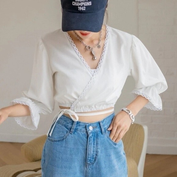 DAZY Shein Lace Trim Crop Wrap White Blouse Casual Summer Top Small - Picture 7 of 8